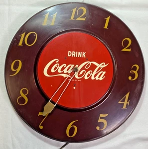 VINTAGE 1950er 18" DURCHMESSER COCA COLA HÄNGENDE METALL WANDUHR SODA ~ FUNKTIONIERT NICHT - Bild 1 von 7
