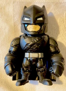 Jada Toys Dark Knight 4" Armored Batman Mini Figure Heavy Metal Diecast - Picture 1 of 3