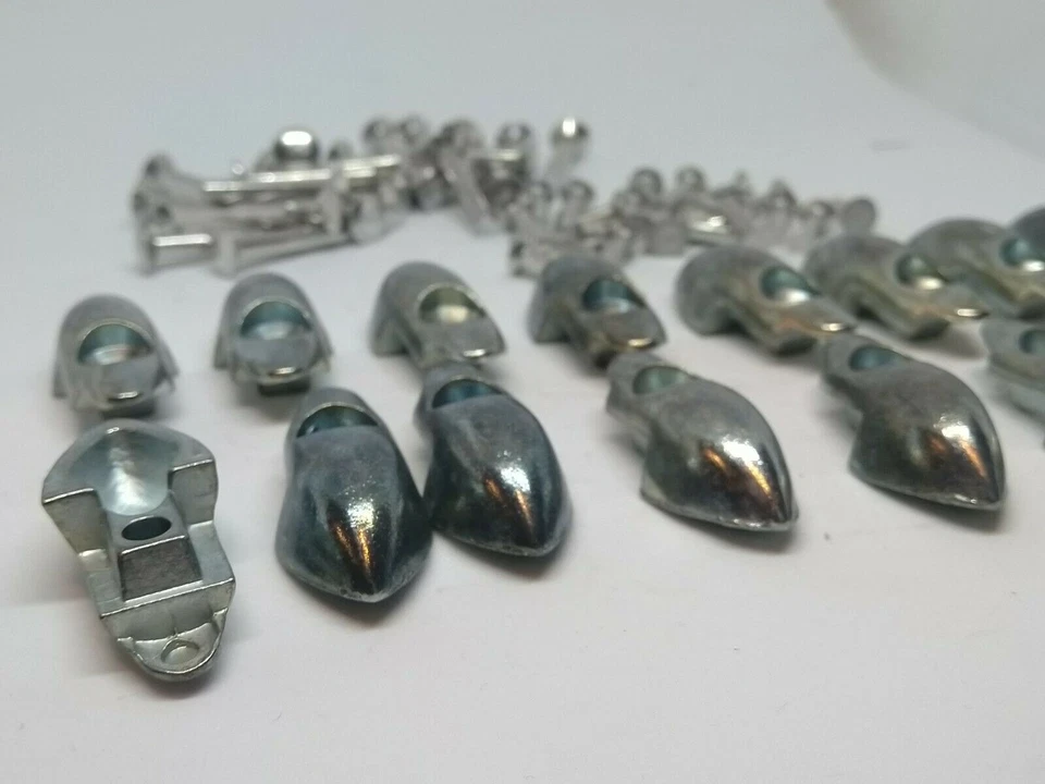 16 tapas de extremo a rayas de corredor de piso con remaches - CALIDAD DE FABRICANTE DE EQUIPOS ORIGINALES - Vespa VNA VNB VBA VBB Foto 1 de 1