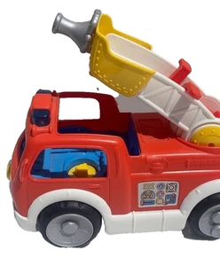 Camión de bomberos Fisher Price Little People Lift N’ Lower 2014 escalera y sonidos trabajo - Imagen 1 de 8