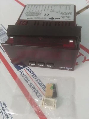 RED LION PAXLT600 TEMPERATURE CONTROLLER, NEW, 60 DAY WARRANTY - Image 1 of 4