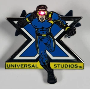 Universal Studios X Men Cyclops Blinking Light Up Pin - 2008 - Limited Ed. 300 - Picture 1 of 4