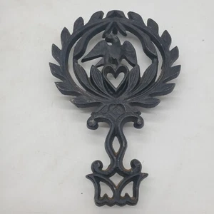 Vintage Unmarked Black Cast Iron American Eagle Trivet Hearts 8 3/4” - Picture 1 of 6