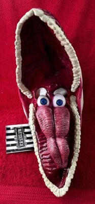 Beetlejuice: Barbara Large Mouth Wide Open Large Tongue Eyeballs Adult Mask New - Image 1 of 4