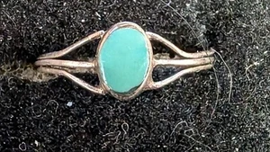 Vintage Sterling Silver Three Wire Turquoise Split Ring sizes 6 or 7 - Picture 1 of 6