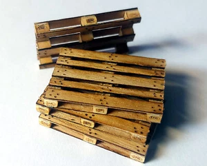 4 europalets carga para escala 1 (1:32) madera auténtica modelo terminado - Imagen 1 de 3