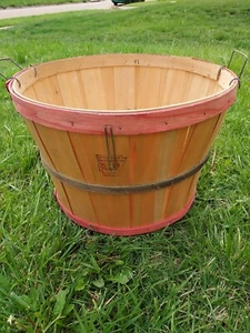 1 Bushel Basket Apple Crate W/ Handles & Lid LITTLE ROCK CRATE & BASKET CO - Picture 1 of 7