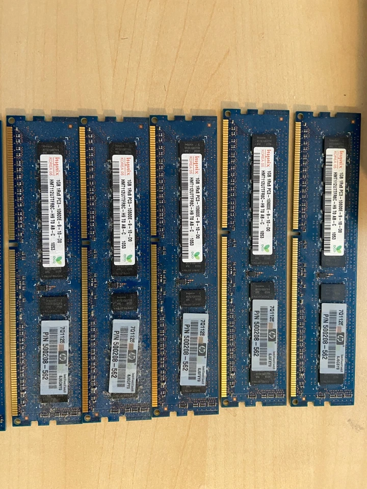500208-562 HP 1GB 1Rx8 PC3-10600E Unbuffered ECC DDR3 SDRAM Server Memory - Image 1 of 3
