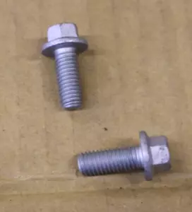 NUEVO OEM Genuino 2003-2024 Volvo Soporte Lateral Pernos (2 piezas) 985186 - Imagen 1 de 3