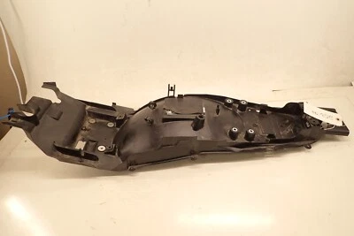 08-22 KAWASAKI Concours 14 Zg1400 guardabarros trasero bajo bandeja Foto 1 de 4