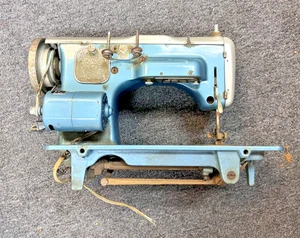 Montgomery Ward De Luxe Zig Zag Sewing Machine, JAPAN, UNTESTED - Picture 1 of 18