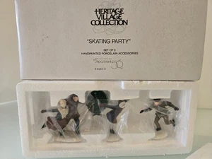 Department Dept 56 Heritage Village Skating Party Set of 3 Christmas Figurines - Picture 1 of 6