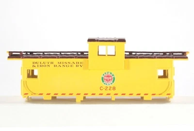 HO Athearn Duluth Missabe & Iron Range 36ft Extended Vision Caboose #C-228 New - Image 1 of 4