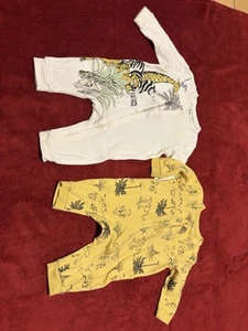 2 peleleches Rey León Primark talla 68 - Imagen 1 de 18