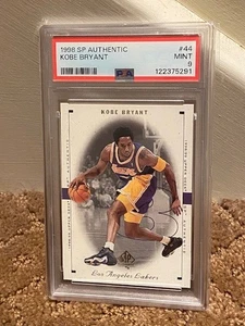 1998 SP Authentic Kobe Bryant PSA 9 #44 Lakers Card NEW CLEAN CASE - Bild 1 von 1