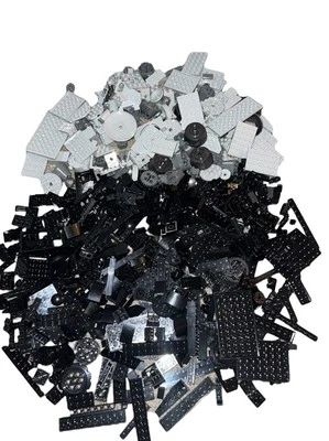 Lot Of 795 Lego Black And Gray Parts Pieces Bricks Plates Technic Slopes Special - Image 1 of 4