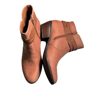 Yuu Tan Ankle Boots. 10M - Picture 1 of 4