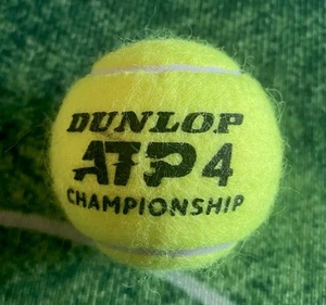 TENNISBALL DUNLOP ATP 4 CHAMPIONSHIP mit Autogramm JANNIK SINNER Sammlung - Bild 1 von 2