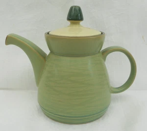 Denby Calm tea pot - 2 pints (1.1 L) - green - matte & glossy finish - Picture 1 of 4