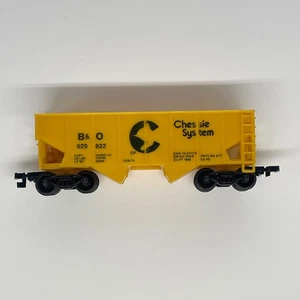 Chessie System B&O Yellow Hopper Car HO Scale Train Car 629822 No Load - Picture 1 of 3