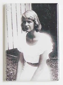 Sylvia Plath FRIDGE MAGNET - Picture 1 of 3
