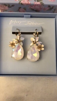 Pendientes colgantes Betsey Johnson de flores tropicales, estrellas de mar y lágrima de cristal nuevos en caja Foto 1 de 4