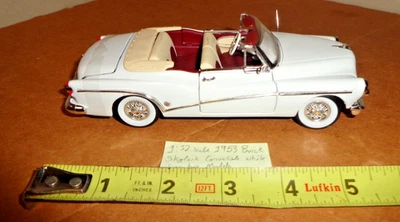 NICE 1/32 SIGNATURE DIECAST 1953 BUICK SKYLARK CONVERTIBLE CAR LOOSE - Image 1 of 4