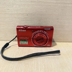 Cámara digital Nikon COOLPIX S6200 “ROTA” roja - para piezas/reparación - ¡solo lee información! - Imagen 1 de 12