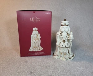 LENOX Schiaccianoci Fiorentino e Perla Bordo Oro Si Illumina 10,5" (Nuovo - Scatola Aperta) - Foto 1 di 21