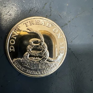 DON'T TREAD ON ME BOSTON TEA PARTY 1772 1 OZ 999 ARGENTO FINE ROTONDO - Foto 1 di 2