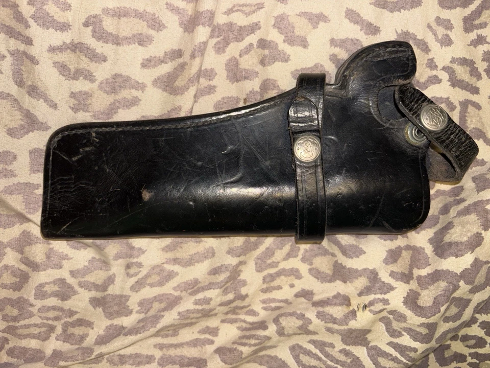 Funda pistola revólver Smith & Wesson S&W B21 07 cuero negro Foto 1 de 3