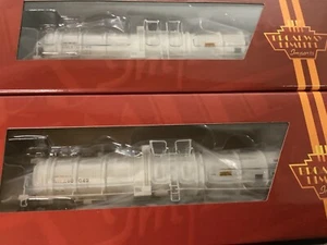 Broadway Limited #3827 N scale "UTLX" Cryogenic tank car  2 pack - Picture 1 of 2
