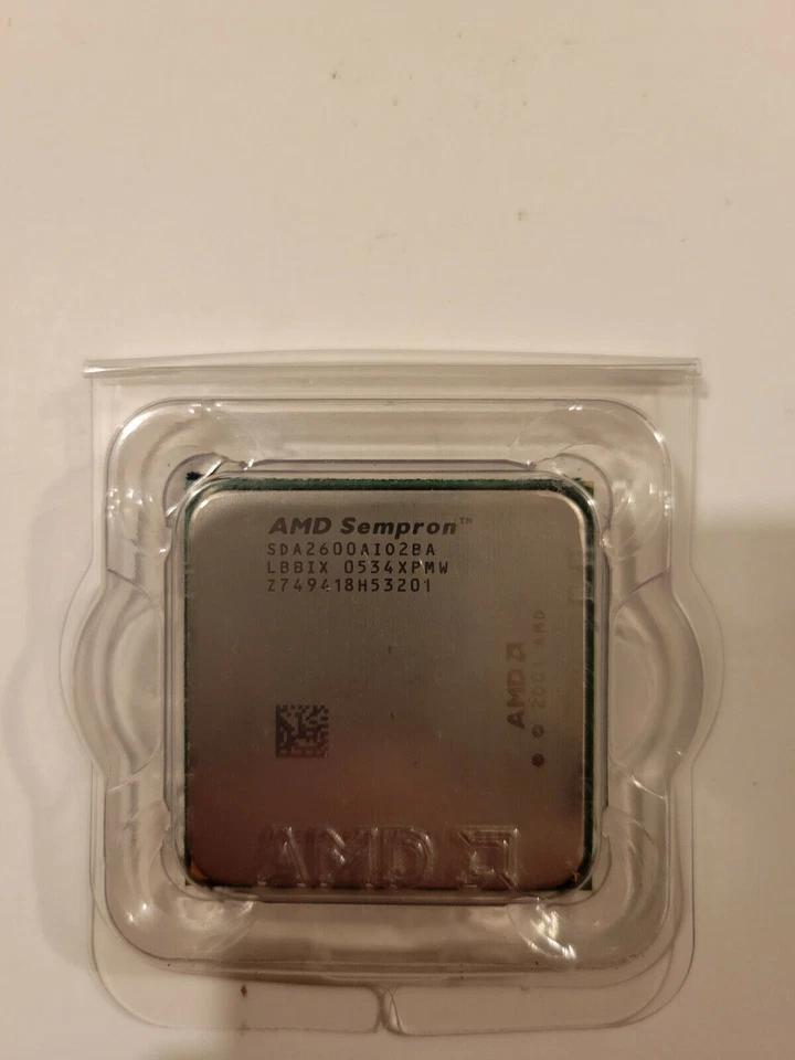 AMD OEM Sempron 2600+ 1600 MHz 128KB Cache Socket 754 CPU SDA2600AI02BA - Image 1 of 1