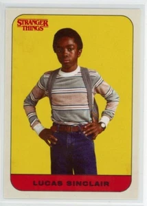 Pegatinas de personajes 2018 Topps Stranger Things Lucas Sinclair #6 - Imagen 1 de 2
