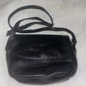 BG Street Black Embossed Snake Leather Crossbody/ Shoulder Bag - Picture 1 of 16