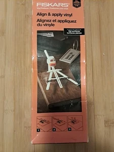 Fiskars Vinyl Alignment Tool Align and Apply Vinyl Flat Surfaces Positioner - Picture 1 of 5