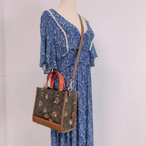 Coach Dempsey Tote 22 In Signature Canvas With Hedgehog Print - Picture 1 of 7