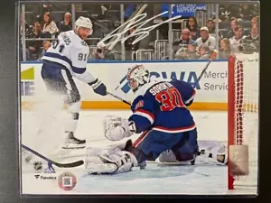 Ilya Sorokin - handsigniertes 8x10 Foto NHL (New York Islanders) - Bild 1 von 2