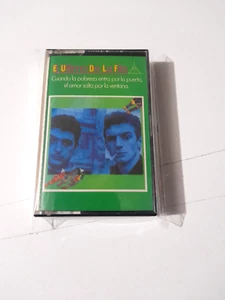 EL ULTIMO DE LA FILA "CUANDO LA POBREZA ENTRA POR LA PUERTA EL AMOR" CASSETTE K7 - Picture 1 of 2