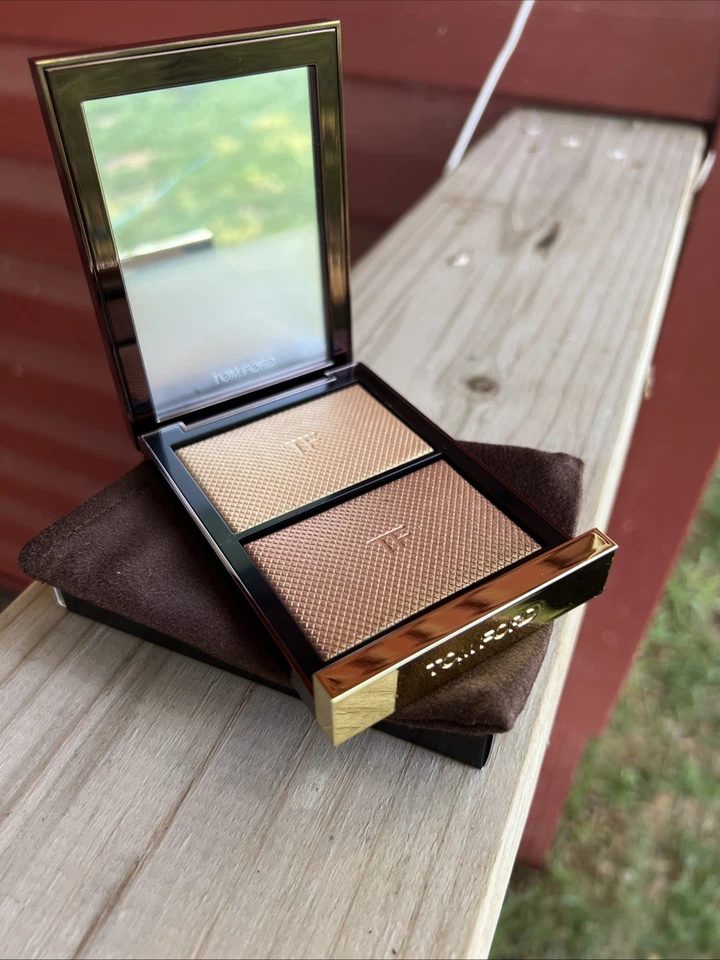 NEW AUTHENTIC TF shade and illuminate highlighting duo-TANLIGHT - Image 1 of 4