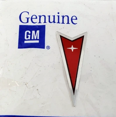 NUEVO emblema de tapa central de rueda genuino GM Pontiac Crest para 73-81 Pontiac Rally II Foto 1 de 4