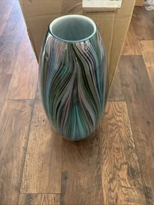 Cyan Design Pfauenfeder 20 x 8 Zoll Vase Neu Offener Karton - Bild 1 von 5