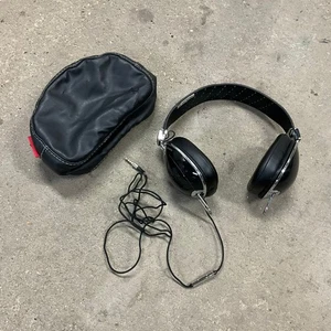 Skullcandy Aviator RocNation Chrom & durchsichtig schwarz kabelgebundene Kopfhörer & Tasche - Bild 1 von 9