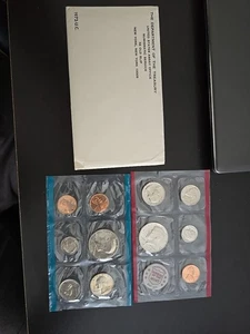 1972 US Mint Set Unc 11 Coins P/D/S (P&D Kennedy) Orig Cello & Envelope - OGP - Picture 1 of 5