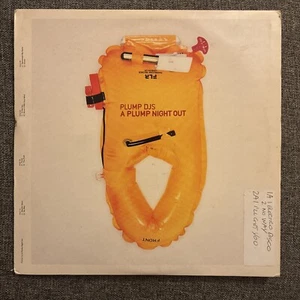 Plump DJs - A Plump Night Out - gebrauchte Vinyl Schallplatte - T7700z - Bild 1 von 7