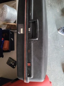 LARGE Delsey Hardshell Suitcase with 2 Wheels and Key ROBUST and LOADS OF SPACE - Picture 1 of 1