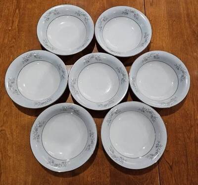 Juego de 7 tazones de sopa Noritake Blueridge 5858 7 1/2" azul blanco Japón floral Foto 1 de 4