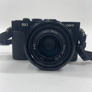 Sony Cybershot RX1 24.3MP Digital SLR Camera - Picture 1 of 8