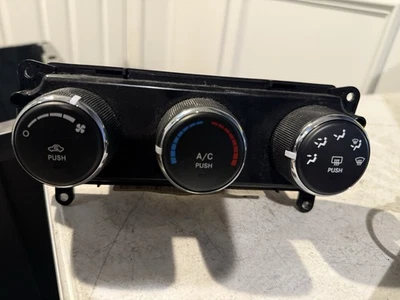 Jeep Patriot 2010 brújula manual calefacción control temperatura climática P551132AB Foto 1 de 4