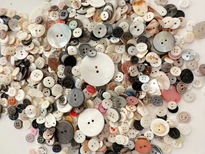 Mother of Pearl Shell Buttons: 10-35mm (2 oz appx 110 buttons) - Image 1 of 4